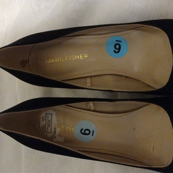 Marc Fisher black suede block heels - Picture 3 of 10